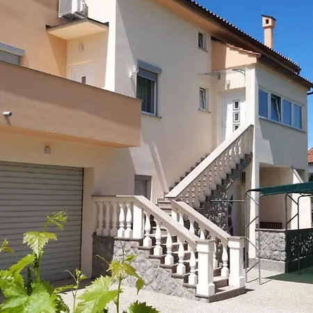 Anita Apartment