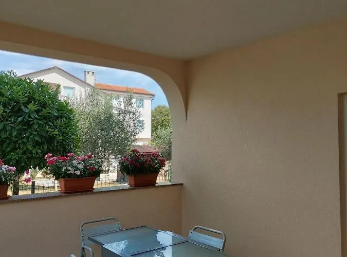 Apartment Anita Malinska